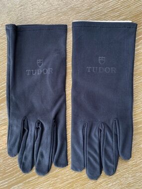 Authentic Tudor | Dealer Presentation Handling Gloves - Size S
